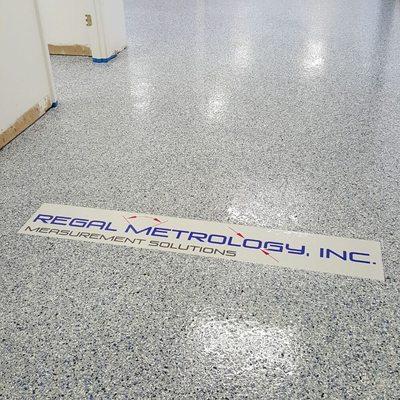 Epoxy chip system with logo.