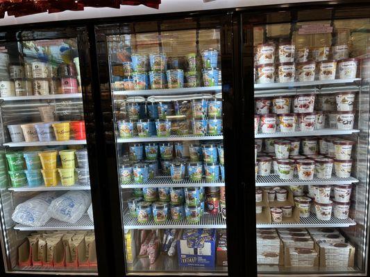 Unreal ice cream selection (van lewen Ben&Jerry's Häagen-Dazs what more could you ask for?)