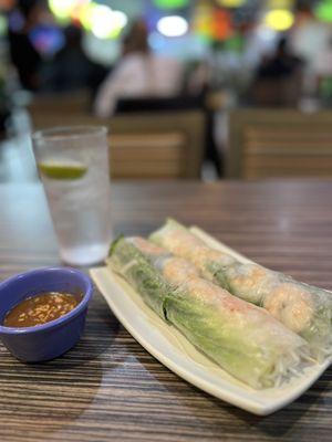 Fresh Spring Rolls w Peanut Sauce