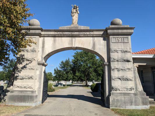 Garland Brook Cemetery, Columbus