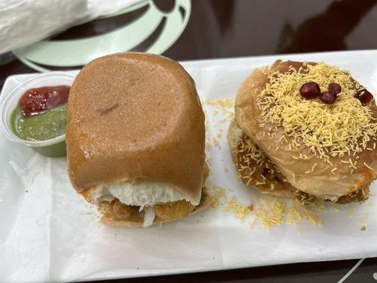 Dabeli and Samosa pav Combo (2pcs)