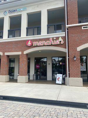 the outside of menchies