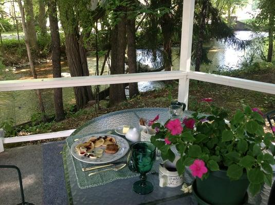 Breakfast by the river.