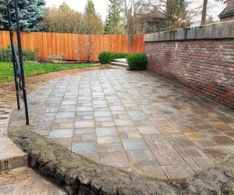 Patio Pavers With Landscape Border