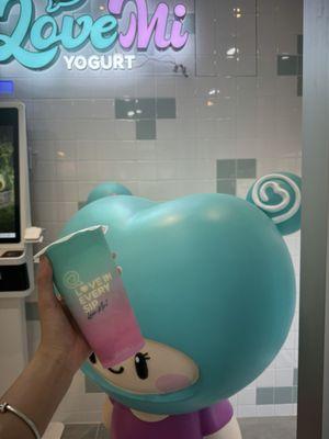 I found a delicious yogurt shop at a certain moment.