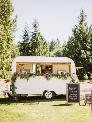 Set a lovely tone with the Happy Camper mobile cocktail bar for your next outdoor event