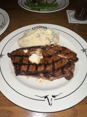 Snake River Farms Wagyu Bone In New York strip