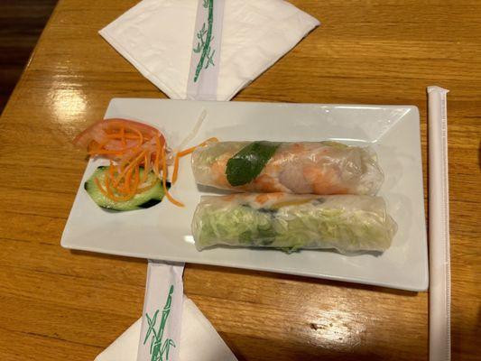 Fresh summer roll $5