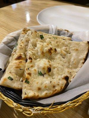 Garlic naan