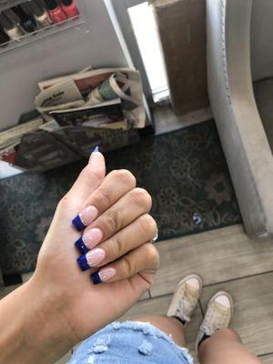 nails