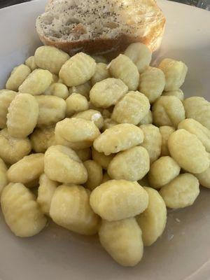 Gnocchi with garlic and butter