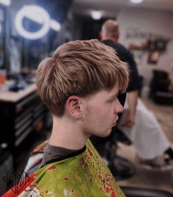 Low taper (non-skin) with a textured fringe.  #barbershop near me #Simi Valley Barbershop