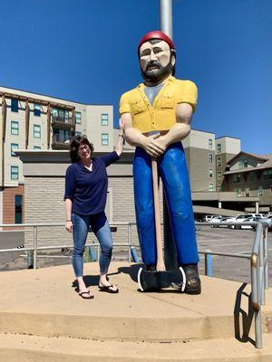 Giant Woodsman Sculpture, 200-218 S Milton Rd, Flagstaff, AZ 86001