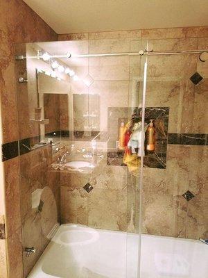 Sliding Glass Shower (Frameless)