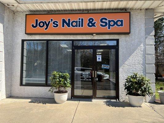 Joy's nail&spa
Under new management