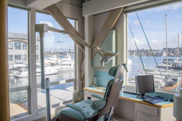 We pride ourselves in providing meticulous restorative and implant dentistry. Come and experience Pacific Modern Dentistry on the lake!