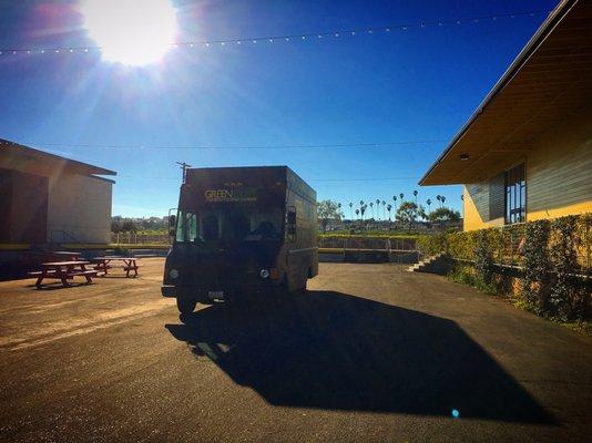 Blue skies and sunshine here in #SanPedro at @brouwerijwest #GreenOliveTruck serving dinner tonight 3:30-9pm.