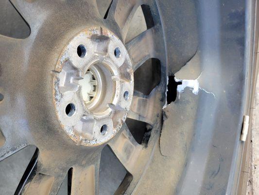 Destroyed tire rim