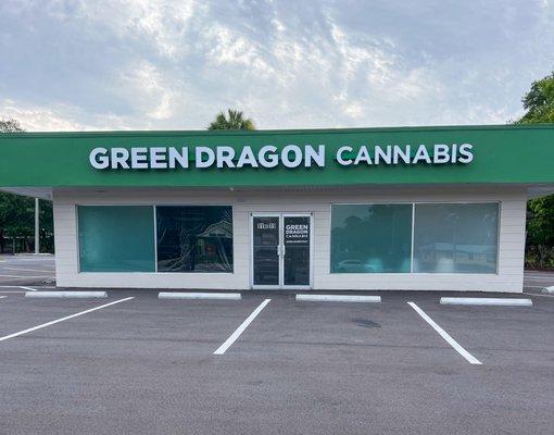 Green Dragon Cannabis Dispensary in Crystal River FL exterior