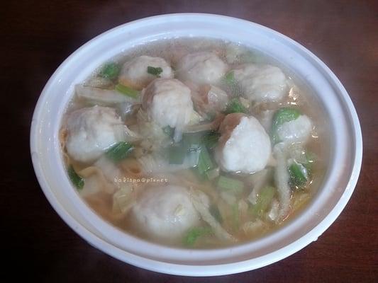 fish ball noodle soup