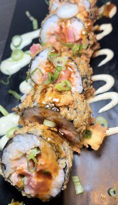 spicy ahi tuna sushi roll appetizer