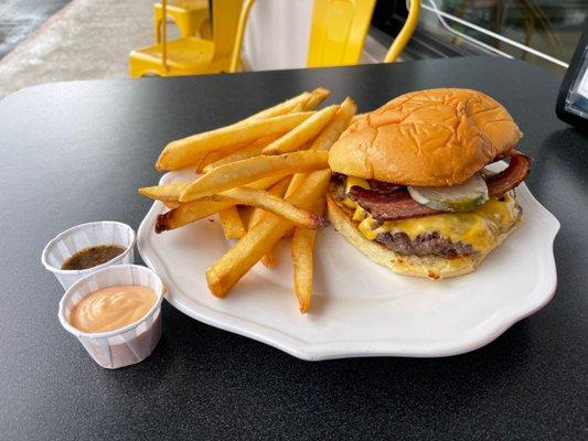 Babe's burger with bacon and fries