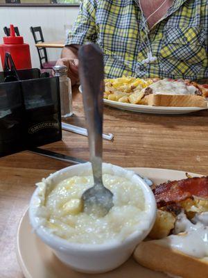 Good grits.  Spoon standing grits.