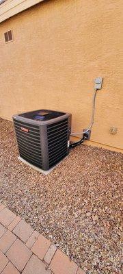 Brand new 16 SEER system for our customer to help keep their house cool and utilities low!