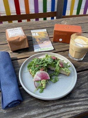 Avocado toast. The perfect latte. Single origin beans. And fun espresso glasses.