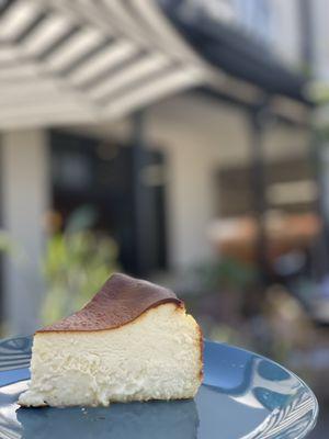 Basque cheesecake