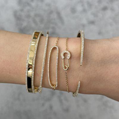 Yellow gold bracelet stack