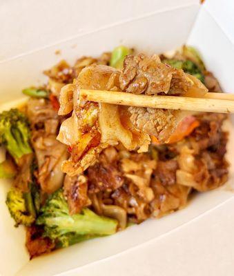 Pad Se Ew w/ beef