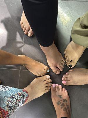 Mission accomplished! Gel pedis for all of us :)