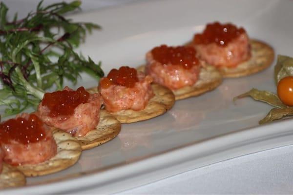 Salmon tartare