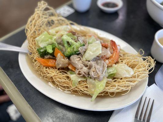 combination crispy fried noodles