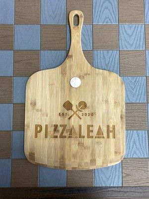 Customizable pizza board