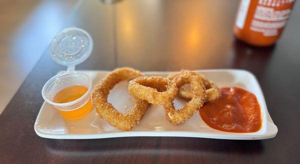 HALF order of Calamari (I was HUNGRY!)