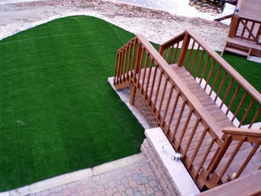 Synthetic lawn