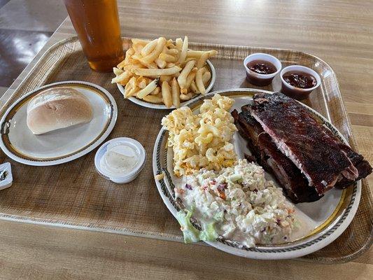 The 'small' pork ribs plate w mac n cheese, slaw, side of fries