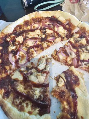 Smoking bbq chicken pizza