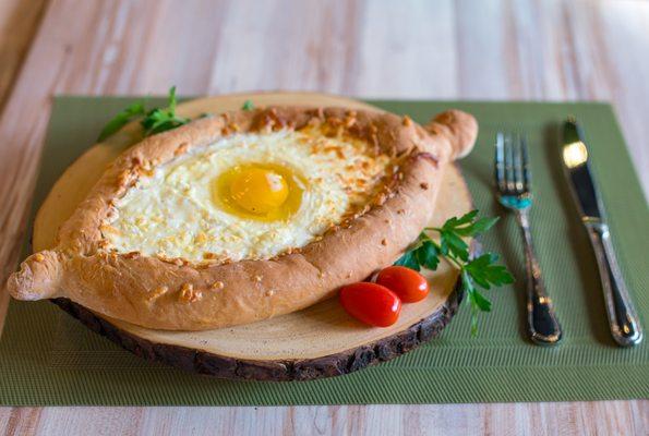 Khachapuri