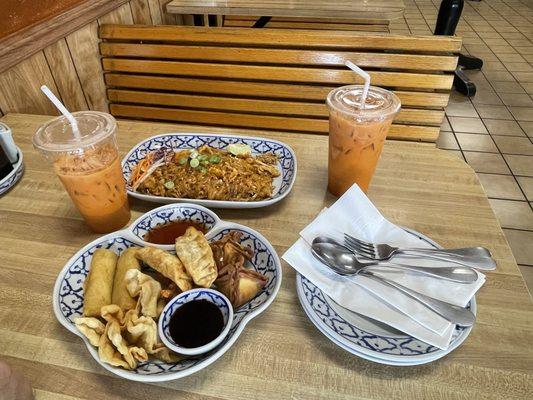 Pad Thai, Combo appetizer and Thai Tea