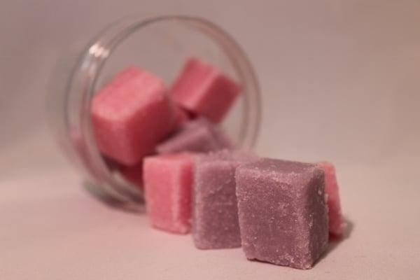 Sugar scrub cubes