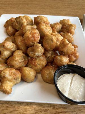 Shrooms with horseradish sauce