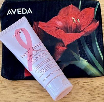 Honoring #BreastCancerAwareness month w/ #Aveda limited-edition #Shampure. Yes to soft hands! Oh the aroma is so relaxing!