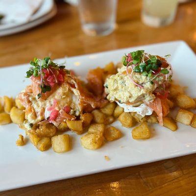 Smoked salmon Benedict on potatoes