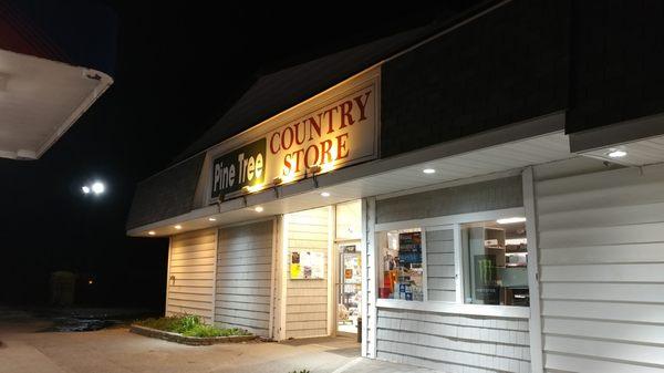 Pine Tree Country Store, Kittery, ME