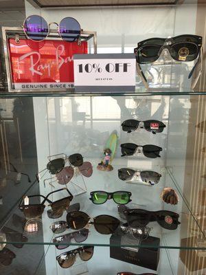 All Ray Ban sunglasses 10% off for the summer!