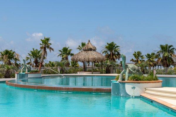 Upper deck pool overlooking the Gulf