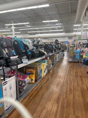 Large selection of baby car seats and strollers for newbies into the world!